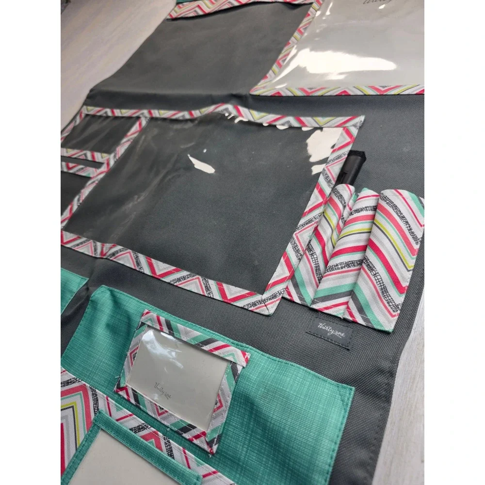 Thirty-One Wall Hanging Organizer Grey Chevron Multi Pocket Office Storage 42x22